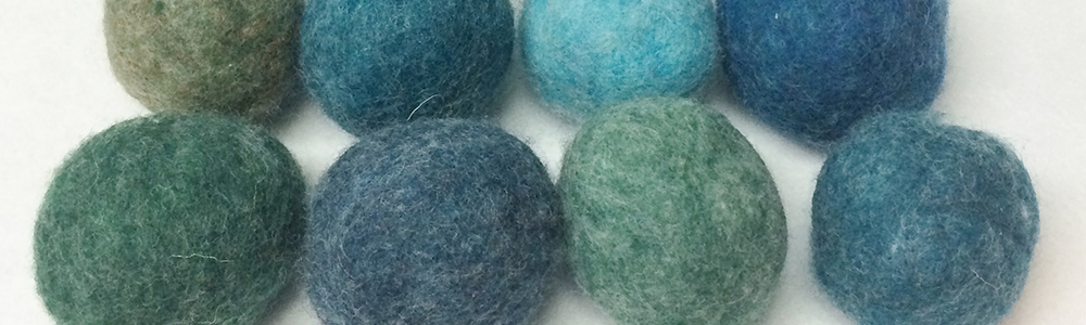 Wool Roving by Bartlettyarns – Heavenly Yarns / Fiber of Maine